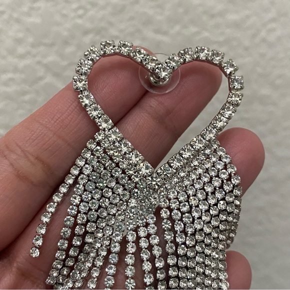 Unsigned Silver-tone Heart Fringe Tassel Bling Rhinestones Drop Earrings 25g. - Picture 12 of 13
